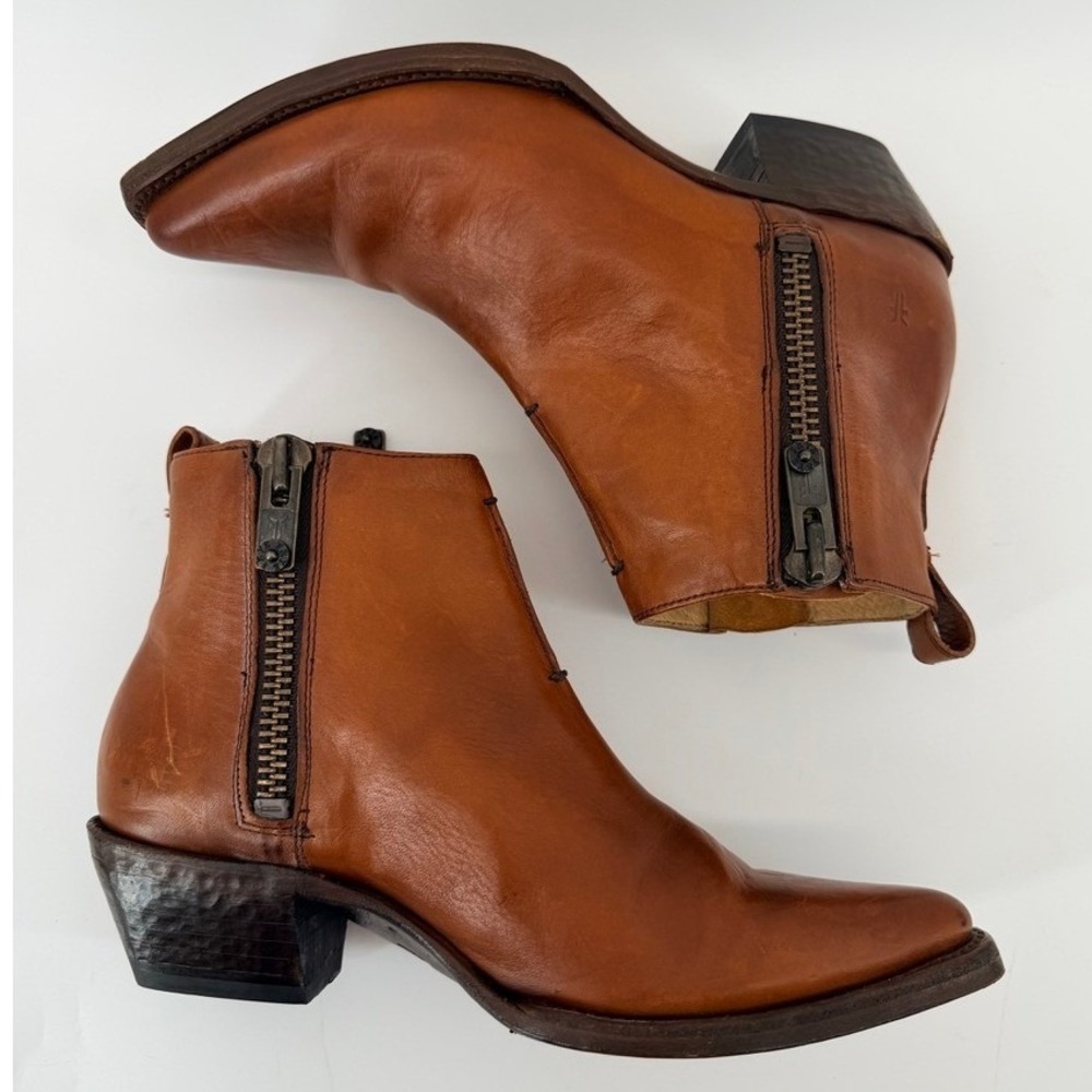 NWOB FRYE Sacha Moto Shortie Boot Brown Leather Western Ankle Bootie 8B 3478003